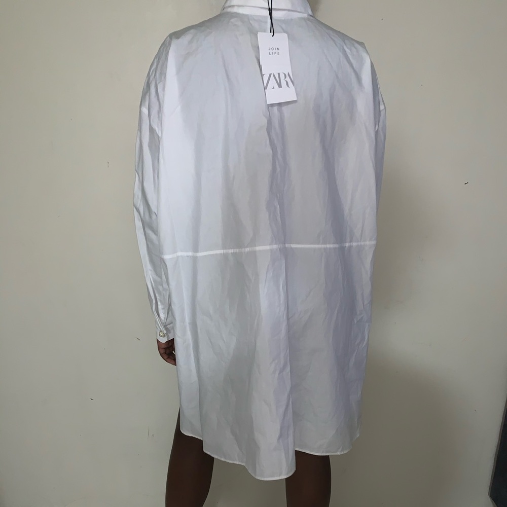 Zara- Oversize poplin shirt with gem buttons - Picture 4 of 4